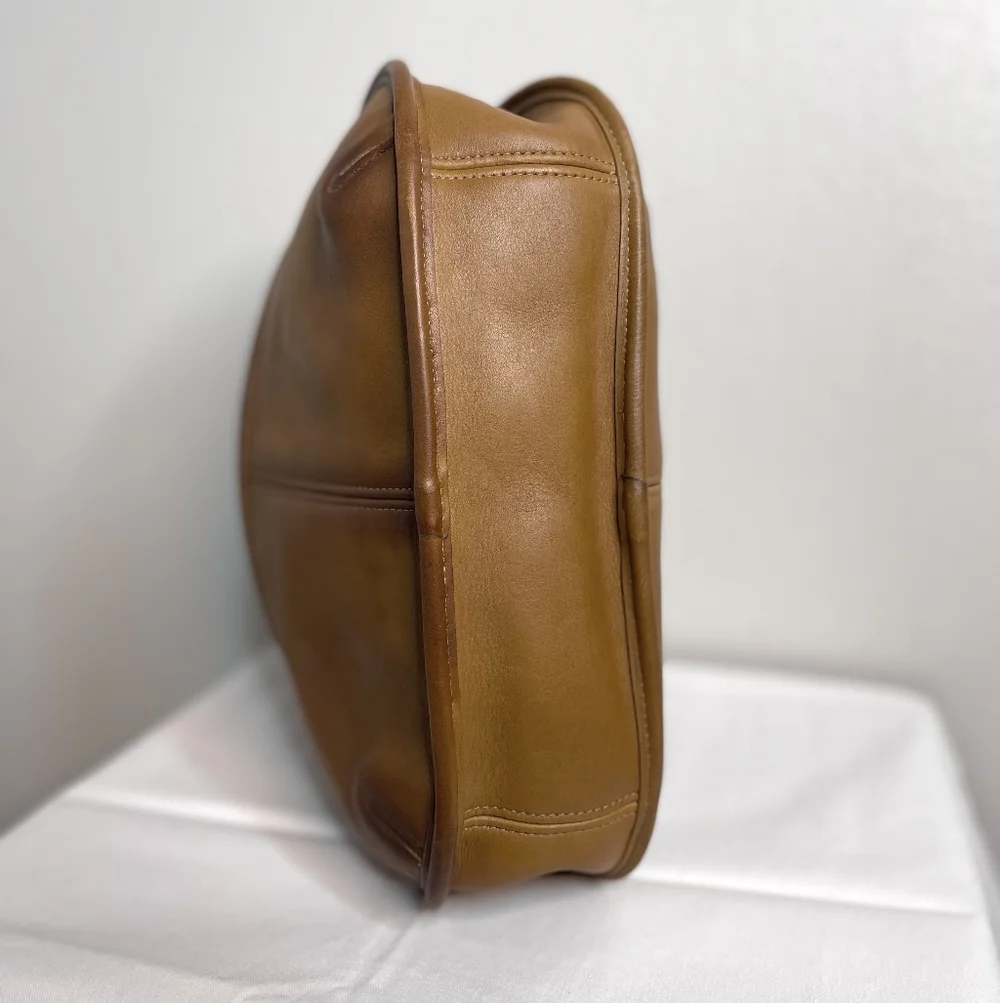 Vintage Coach Ergo Shoulder Bag - Picture 3 of 5